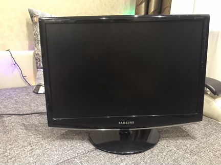 Монитор Samsung 2233NW