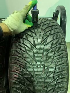 Зимние шины 255/40R18 Nokian hkpl R2