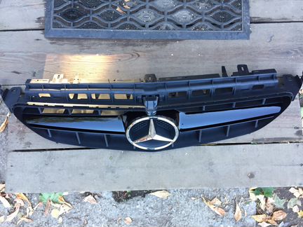 Решетка радиатора на Mercedes W213 6.3 AMG