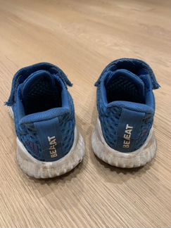 Кроссовки Adidas
