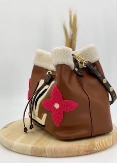 Сумка Louis Vuitton