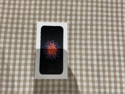 Телефон iPhone SE Space Gray 64GB