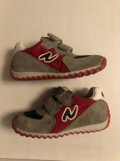 Кроссовки naturino 24 р
