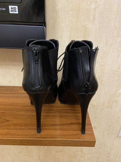 Ботильоны 42 р zara