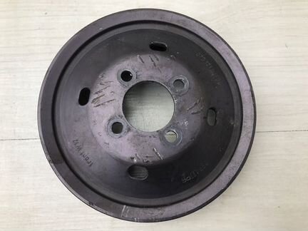 Шкив помпы Audi A8 D3 BHT 2005