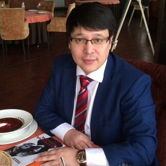Денис Байгужин. Жить по-женски