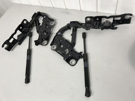 Петля капота BMW G11 G12 G30 G32