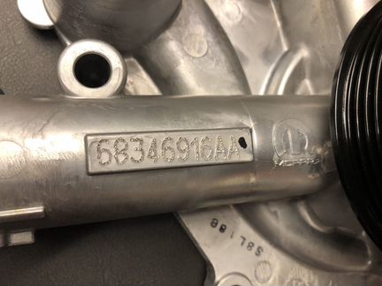 Помпа mopar Jeep GC WK2 SRT 6.4L 68346916AA