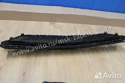 Решётка в бампер центральная Mercedes GLC-klasse X