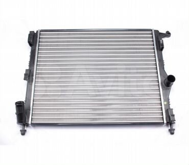 Радиатор охлаждения двигателя