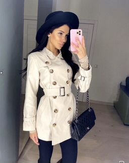 Плащ в стиле Burberry стильный