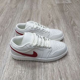 Кроссовки Nike Air Jordan 1