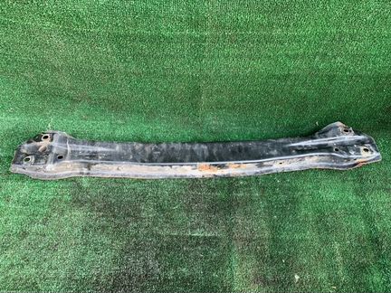 Усилитель бампера передний Mitsubishi Colt Z3 A