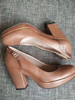 Новые бежевые кожаные туфли Janet & Janet Италия