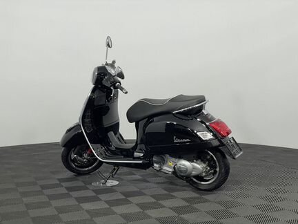 Vespa GTS Super 300