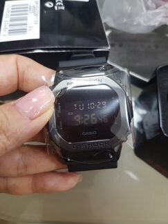 Часы Casio G-shock GM-5600B-1E