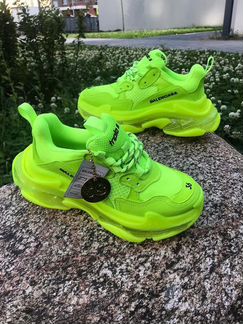 Кроссовки Balenciaga Triple S салатовые