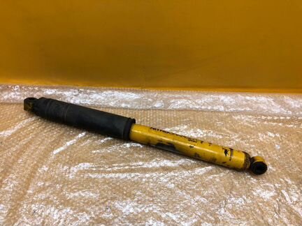 Амортизатор задний Nissan Patrol Y61 1997-2010