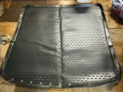 Коврик багажника новый полиуретан Audi Q7 4L