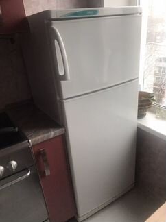 Холодильник Stinol (Стинол) рабочий