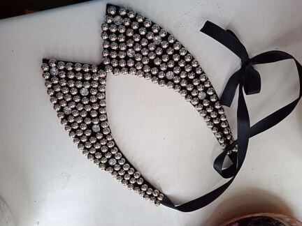 Воротник из бусин