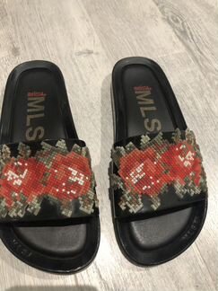 Резиновые шлёпанцы Melissa