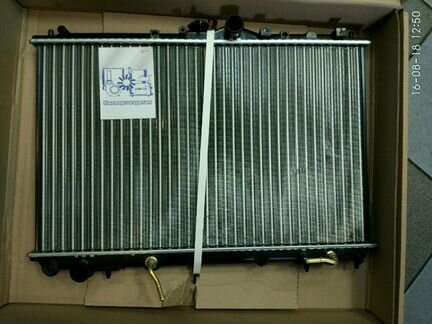 Mitsubishi carisma Радиатор двс MR299523